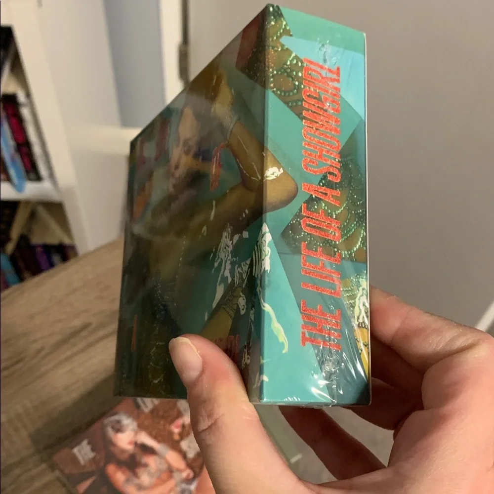 NIB The Life of a Showgirl Box Set - Picture 3 of 5